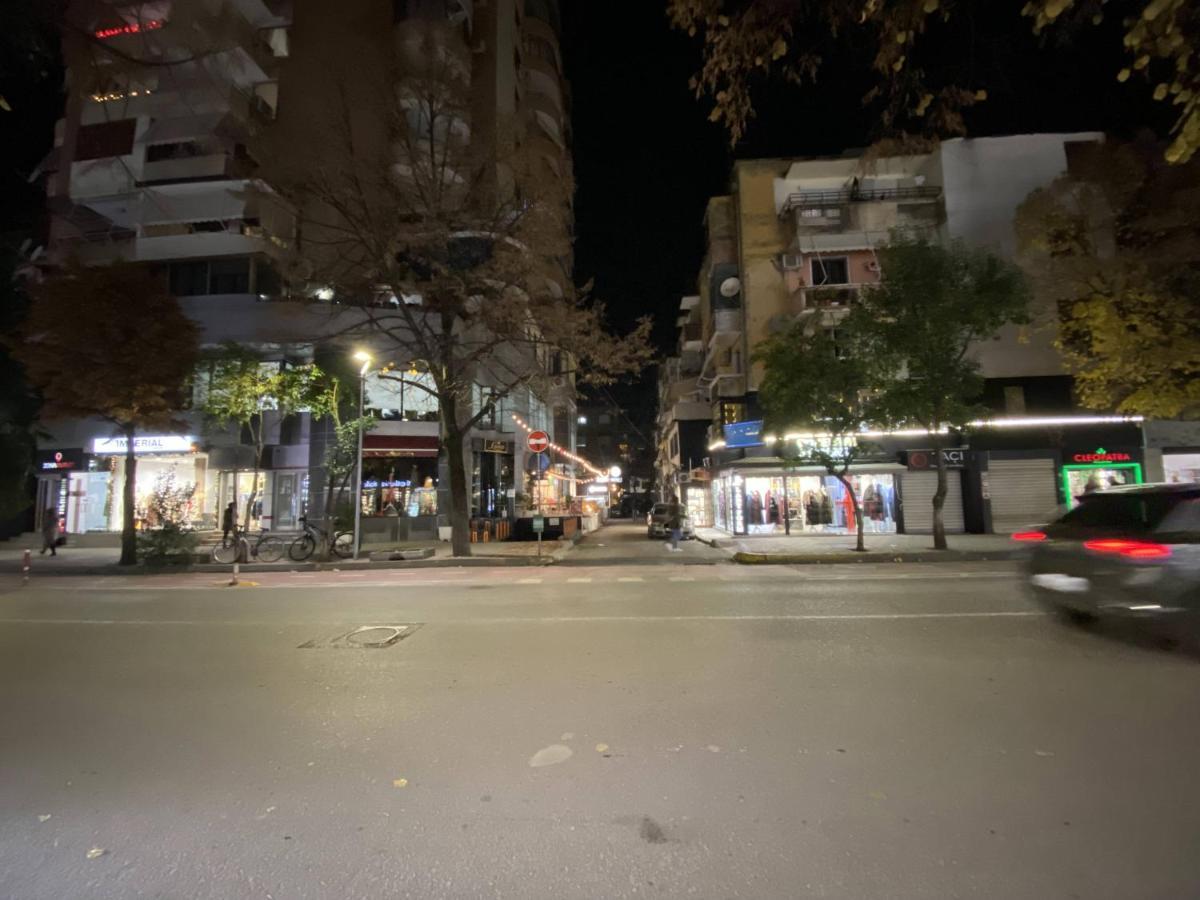 Komatas Modern Apartments In Bllok Area Tiranë Ngoại thất bức ảnh
