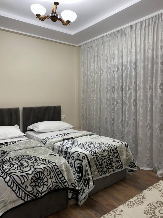 Komatas Modern Apartments In Bllok Area Tiranë Ngoại thất bức ảnh