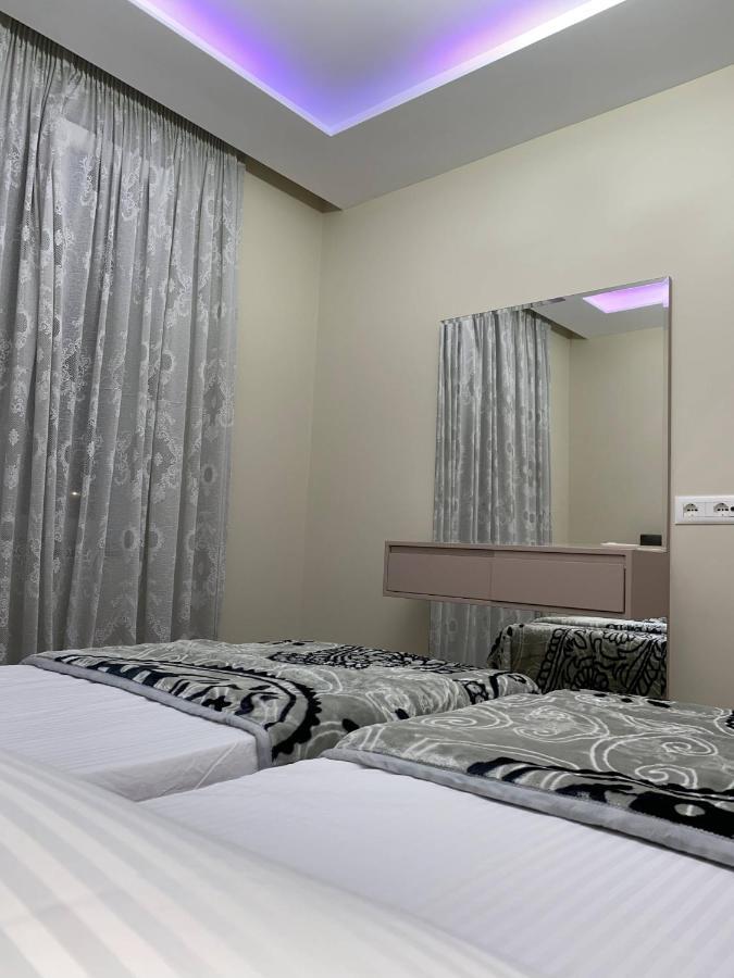 Komatas Modern Apartments In Bllok Area Tiranë Ngoại thất bức ảnh