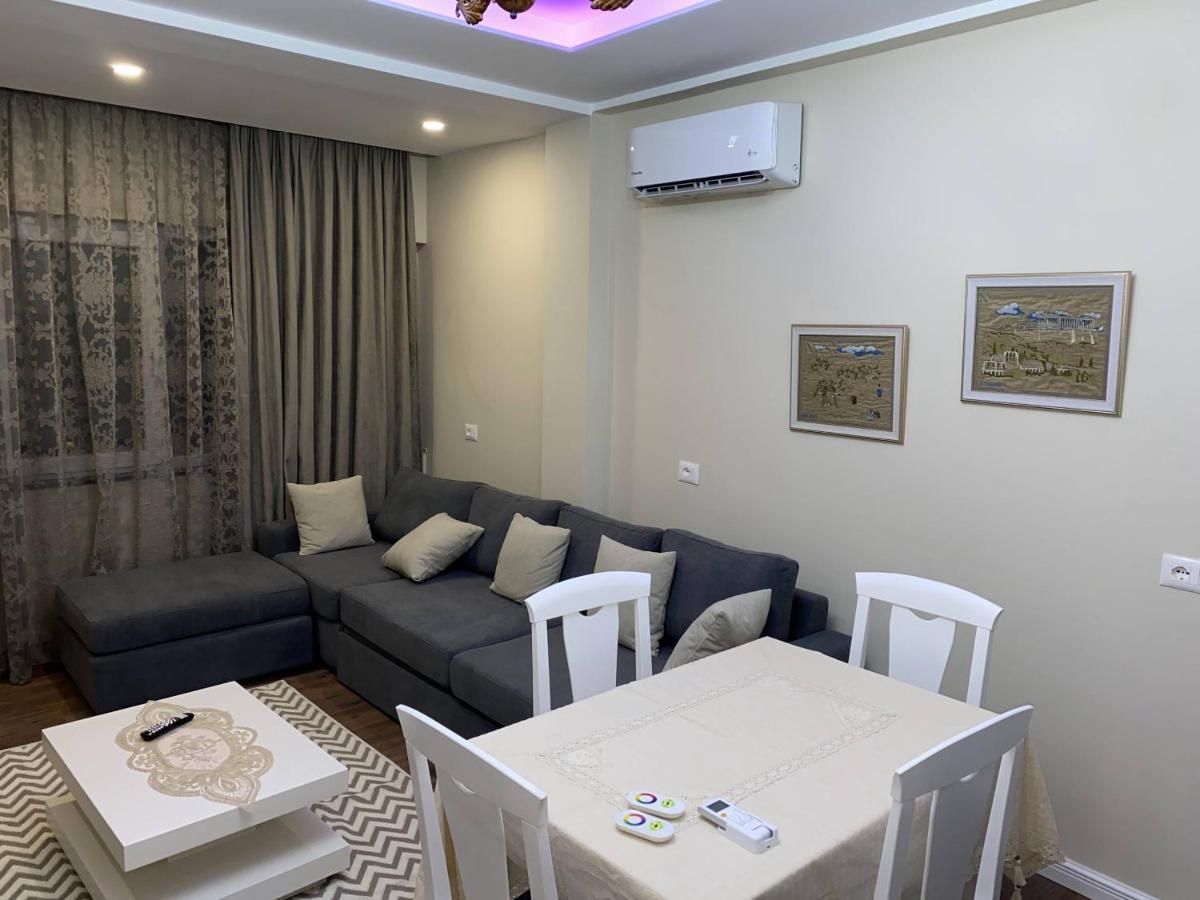 Komatas Modern Apartments In Bllok Area Tiranë Ngoại thất bức ảnh